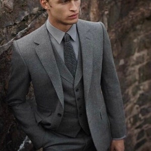 Men Custom Suit Bespoke Suit Tweed Three Piece Vintage Style Grey Men&#39;s Suit For Wedding, Engagement, Winter, Groom Wear And Grooms Men