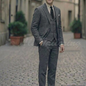 Costume trois pièces en tweed gris : veste, gilet et pantalon en laine personnalisés image 2