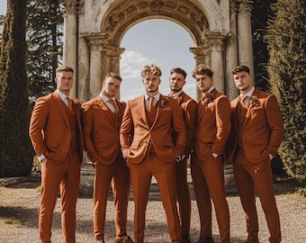 Elegante abito da uomo a tre pezzi color ruggine per matrimonio