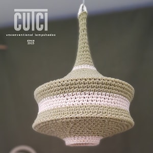 Crochet pattern to create a beautiful lampshade/decoration, PDF in ITALIAN, 8 pages of instructions to make Coco.