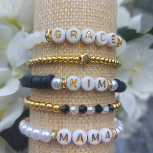 Custom Name Bracelet, Affirmation Bracelet, Pearl Mama Bracelet, Custom Word Bracelet, Stacking Bracelets. Small gifts for her. zdjęcie 3