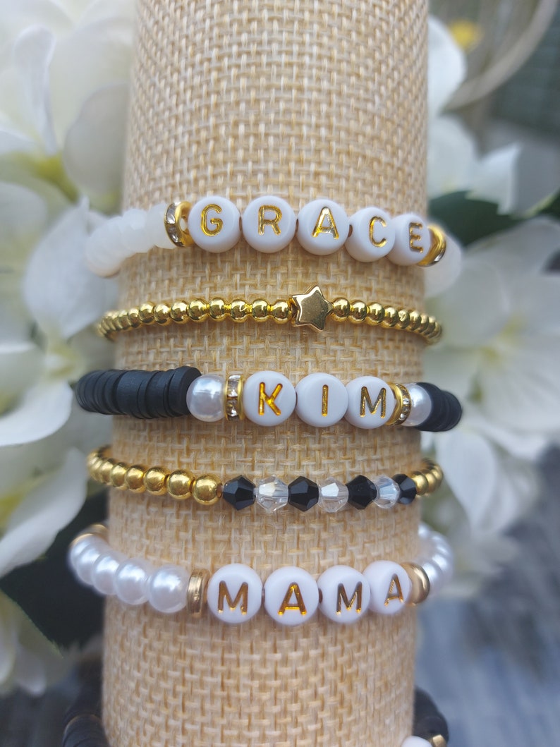 Custom Name Bracelet, Affirmation Bracelet, Pearl Mama Bracelet, Custom Word Bracelet, Stacking Bracelets. Small gifts for her. zdjęcie 3