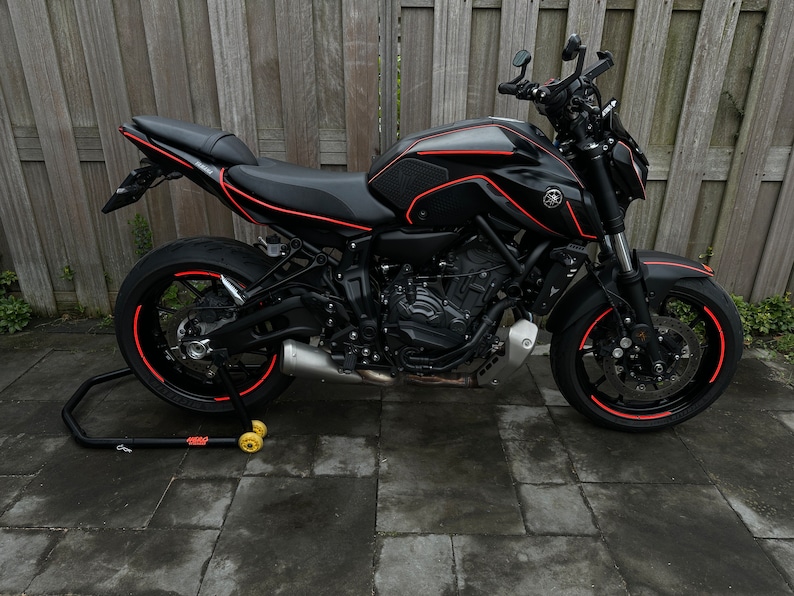 Mt07 Sticker Yamaha MT-07 Sticker Kit 2021–2024 Custom Motorcycle Decals | Tank ...