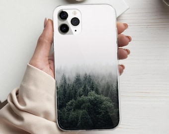 Forest Phone Case Foggy Trees Landscape passend für iPhone 15 Pro Max, 14, 13, 12, 11, XR, 8+, 7 & Samsung S23, S22, A14, A54