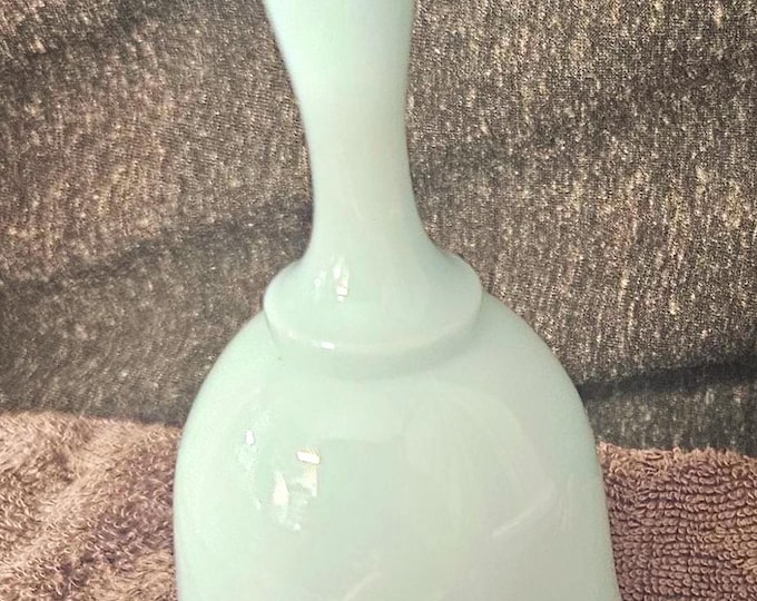 Fenton "SRC"Peking Blue "Lrg blue  Bell "MINT&PERFECT
