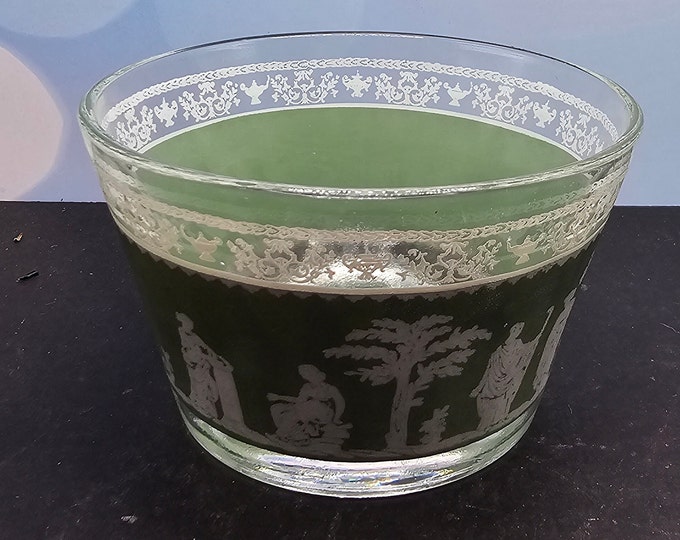 Vintage Replacement Jeanette Hellenic Green Custard Cup. Wedgewood F9/01