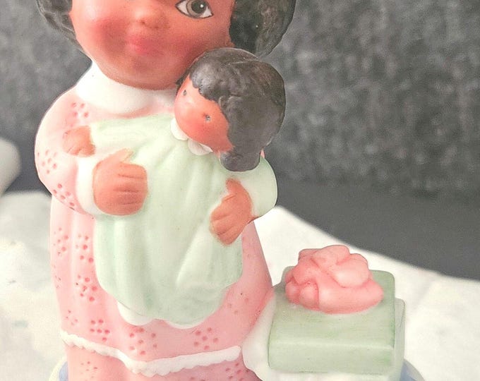 Vintage 1991 Avon  Collectibles “God bless my dolly” Figurine TENDER MEMORIES