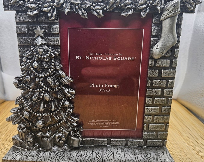 Vintage 50. ST NICHOLAS SQUARE Picture Photo Frame Christmas C4/5