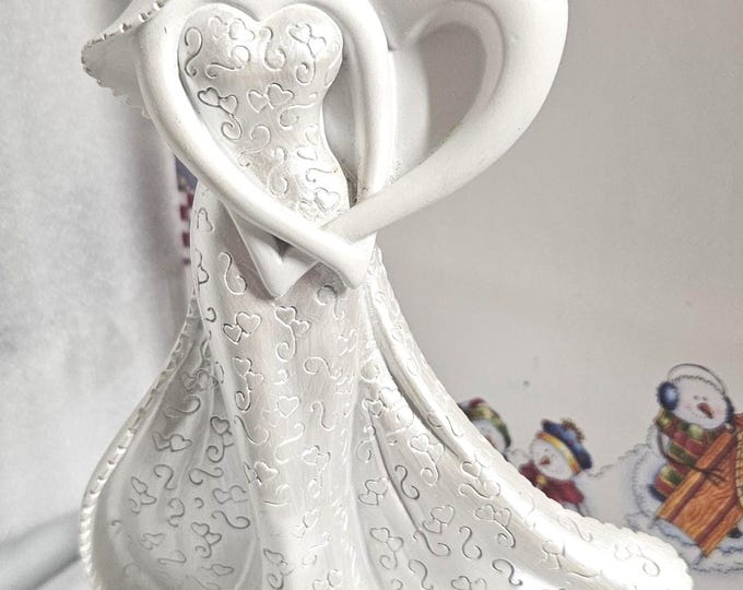 Vintage 2005 Enesco Bride and groom Statue Wedding cake topper 52