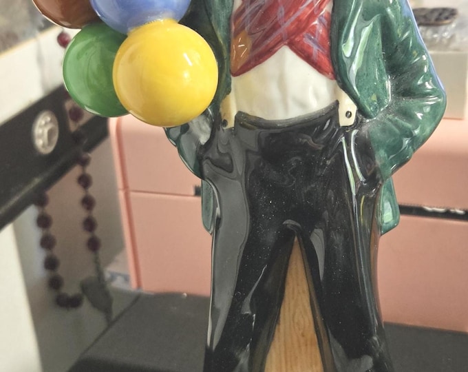 Vintage Doulton Figure Balloon Boy -Hn2934 C6/3