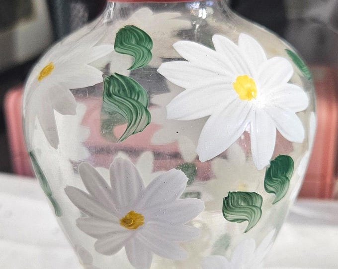 Vintage hand painted Tracy Potter Bud Vase with White Daisy design C10/27