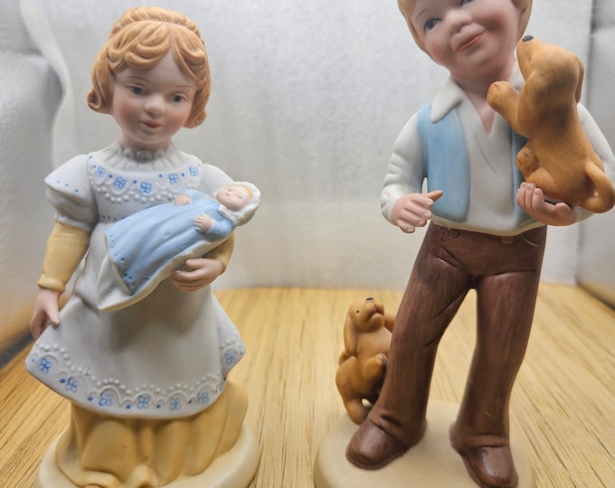 2 Avon 1981 Ceramic Figurines Best Friends and A Mothers Love C8/25