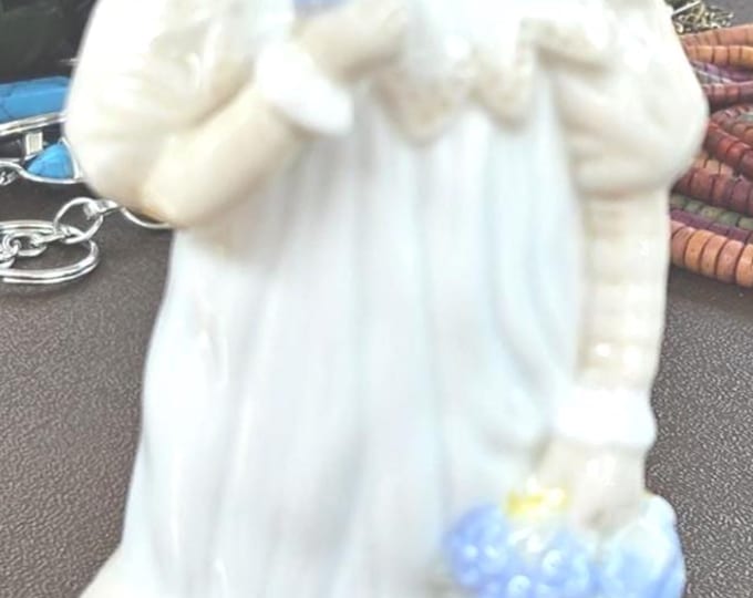 Vintage porcelain girl figurine, Girl with flowers, C7/8