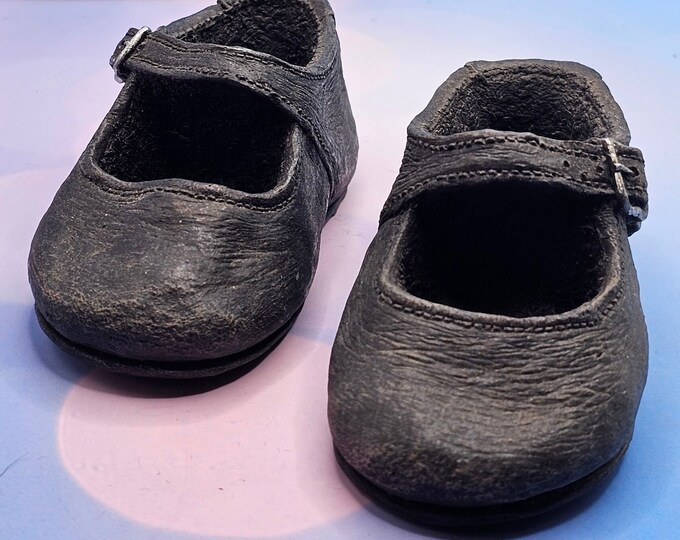 Vintage Handcrafted baby shoe paperweights by KeyPoint A10/13
