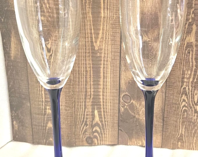 Set of 2 Luminarc Champagne Flutes with Cobalt Blue stems, 6oz C5/3