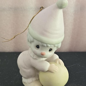 Vintage Precious Moments figurine ornament &quot;Happiness is the lord&quot; Box 3/40