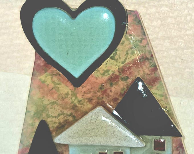 Vintage Lucinda House Shelf Pin in Green and Blue with a Heart Design. (Shelf)