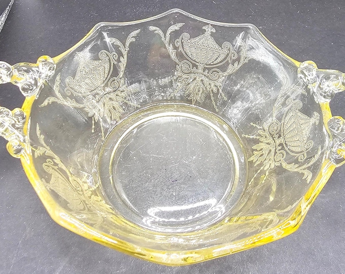 June Topaz (Yellow) Serving bowl by FOSTORIA F3/39