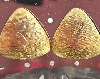 Vintage Triangle Stud Earrings Gold Tone Damask Etched Pattern | Retro Geometric Post Earrings