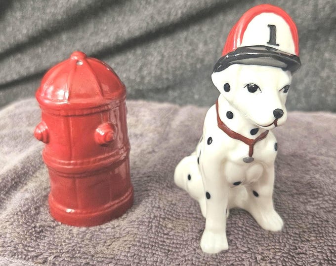 Vintage Dalmatian and Fire Hydrant Salt and Pepper Shakers A7/31.