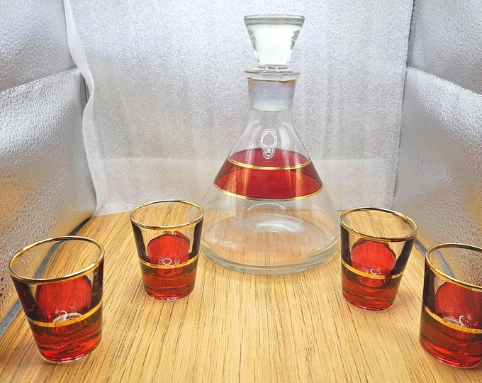 Rare Vintage  MCM Red Glass Decanter with Shot Glasses, Set of 6, Mid Century Barware C7/15