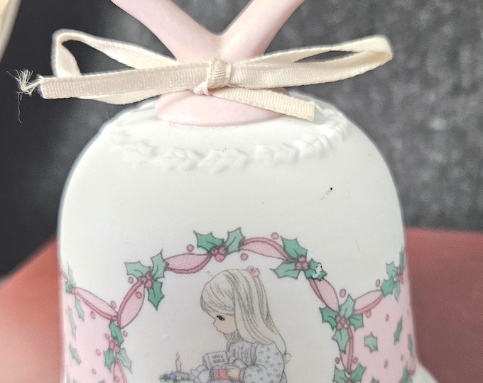 Vintage 1992 Precious Moments To My Friend 5" Bell Girl Reading Bible box2/21