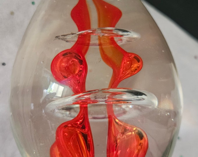 Vintage Red Blood Drop Swirl Art Glass Paperweight D3/6