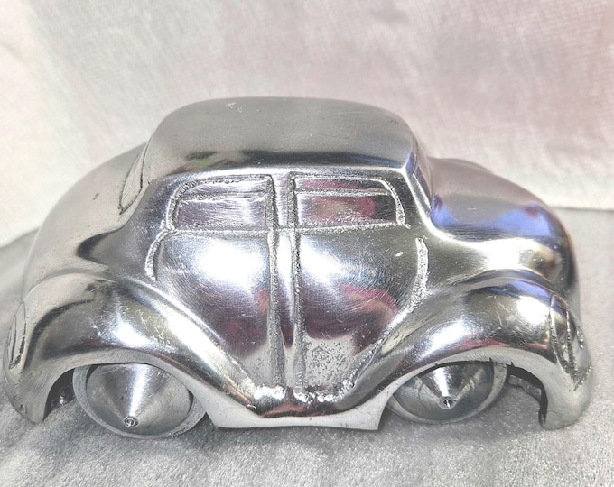 Vintage AluminumToy VW Beetle b1/1