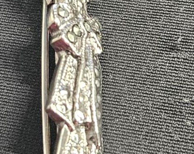 Rare Vintage Dashion 20sart deco lady silver olate/metal brooch/pin (Box)