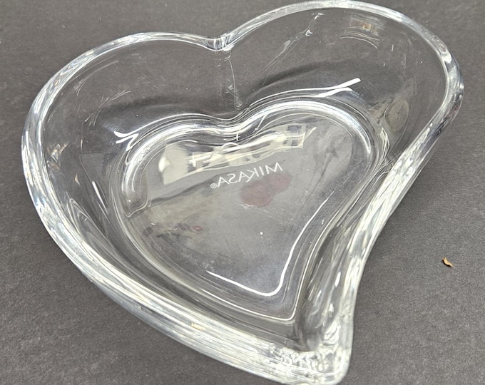 Celebrations by Mikasa Heart-Shaped Trinket Bowl Candy Dish C5/13