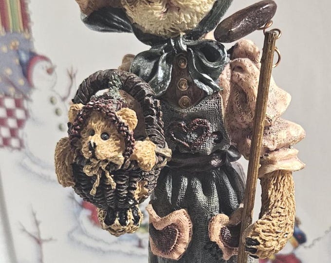 Boyds Bears Figure "Nana McHare & Peapod Abergine, Chardonnay