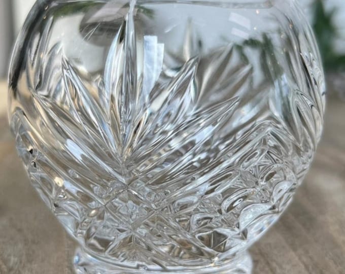 Mikasa Crystal Tea-light Candle Holder, Clear Glass Candle Holder, Home Decor, Table Centerpiece, Wedding Centerpiece, Hostess Elegant Gift