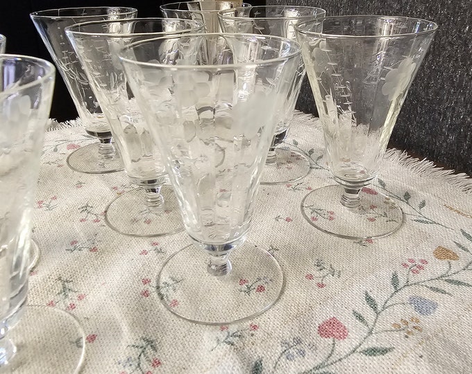 Set 8 Etched Glass Cordials Brandy Liquor Sherry Glasses F6/17