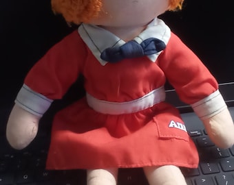 Vintage Annie doll date 1977