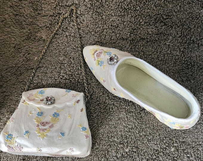 Vintage Look Nostalgia Decorative Shoe w Flower Rhinestones Ornament Collectible A4/17