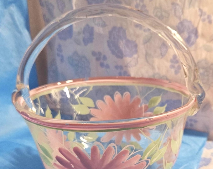 Vintage art glass from Fifth Avenue Ltd, featuring hand-painted flowers in a crystal basket. F6/6