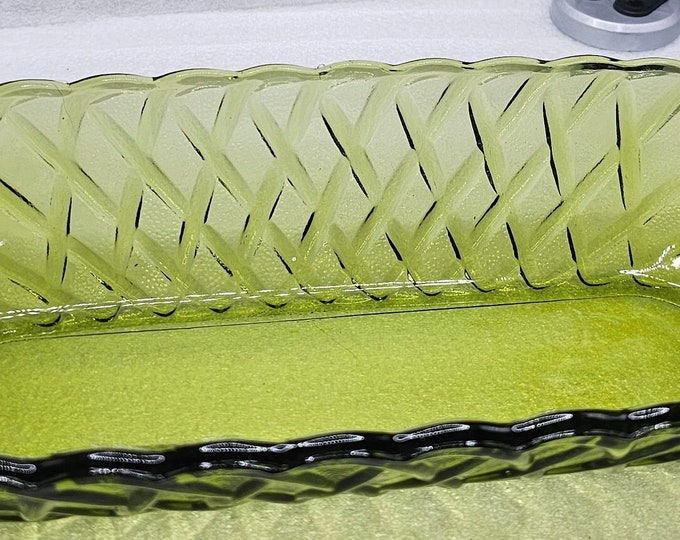 1940s Indiana Glass Green Celery Dish D7/24