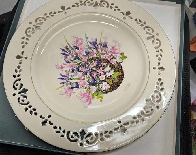 VTG 1996 Lenox China COLLECTORS PLATE Colonial Bouquet Massachusetts 2nd Colony C7/11