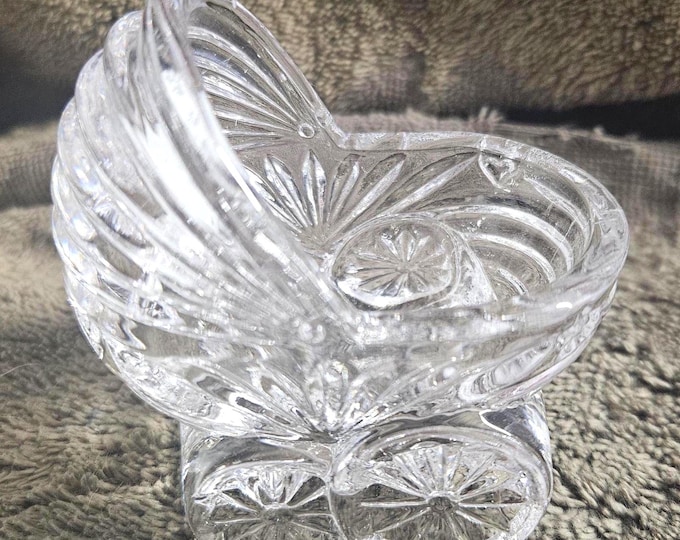 Vintage Avon 24% Lead Crystal Baby Carriage - Stroller - 1993 - No Original Box - Giftable for Collectors D5/28