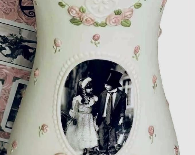 Rare Enesco Kim Anderson "Promises of Love" 1997 Vase C10/13