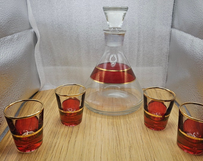 Rare Vintage  MCM Red Glass Decanter with Shot Glasses, Set of 6, Mid Century Barware C7/15