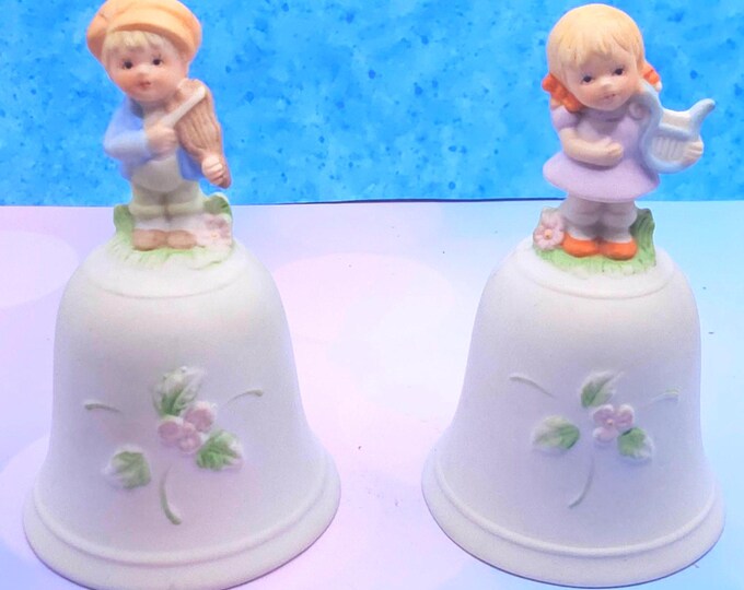 Pair of Homco Bisque Children Playing Instruments Bell 1416 A10/12
