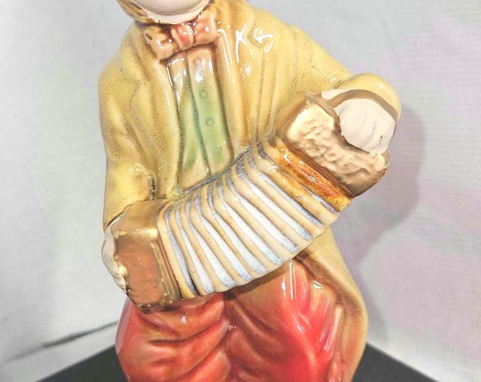 Vintage United Kingdom 1990s Holiday Boy CLown Figurine B7/7