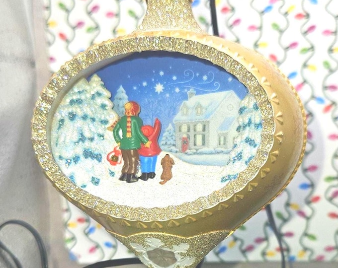 Hallmark 2005 illuminations "Santa Christmas magic" Ornament B1/32