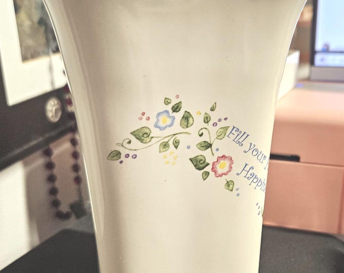 Vintage Love & Hearts Ceramic Square Flower Vase with the Message: "Fill Your Hearts with Love." B8/14