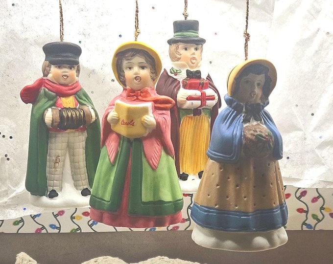 Rare 1950s Village Carollers porcelain Biaque collectibles to cherish through the year B1/8