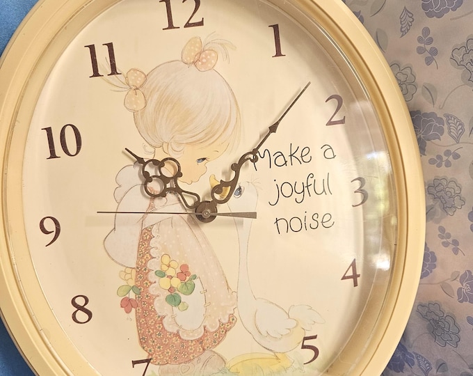 Precious moments, Seth Thomas wall  clock, joyful noise