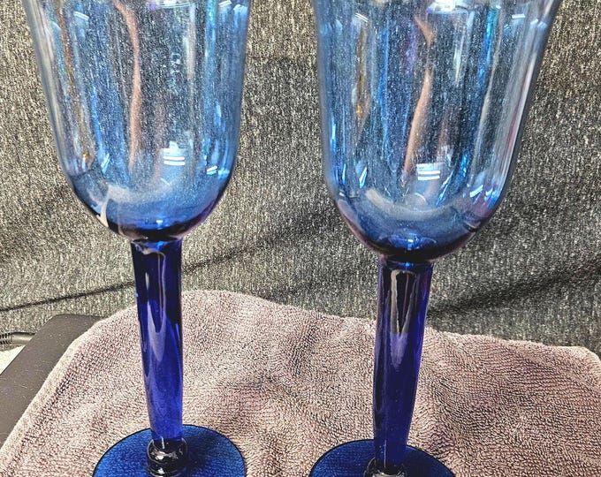 Vintage Mexico Art Glass Cobalt Blue 9" Stemmed Wine Glasses D4/16