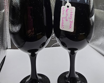 Amethyst Tulip Shape, Solid Black Pattern: Premiere Black by Libbey set of 2 C10/19