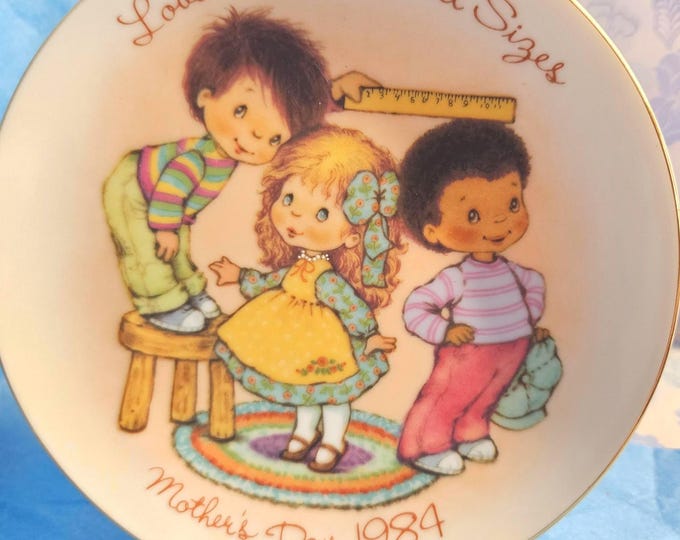 Happy Mother's Day! The plate from 1984 features the phrase "Love comes in all sizes" and comes with an older design.   F6/20